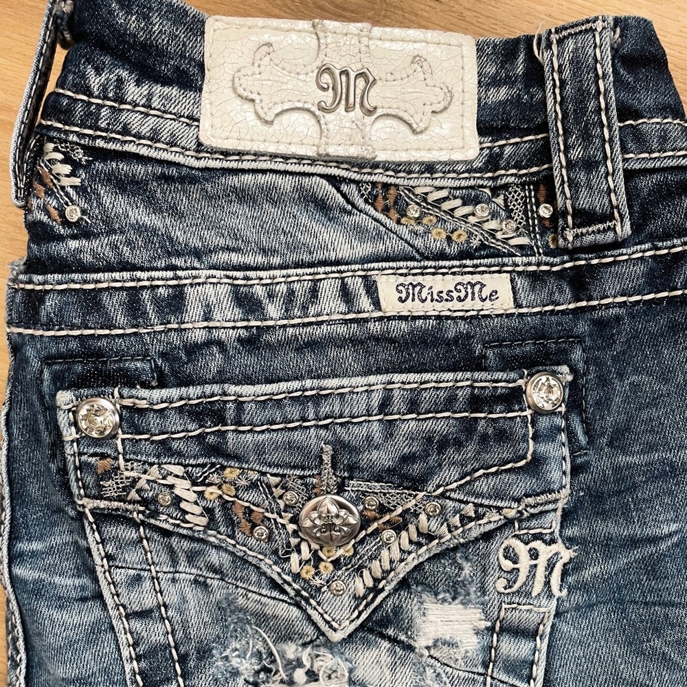 Miss Me Mid-rise boot cut jeans